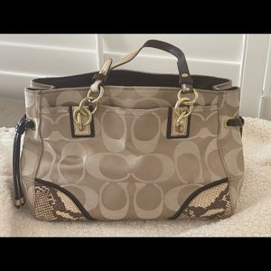 Coach Purse - Beige colors - Leather Strap and Trims